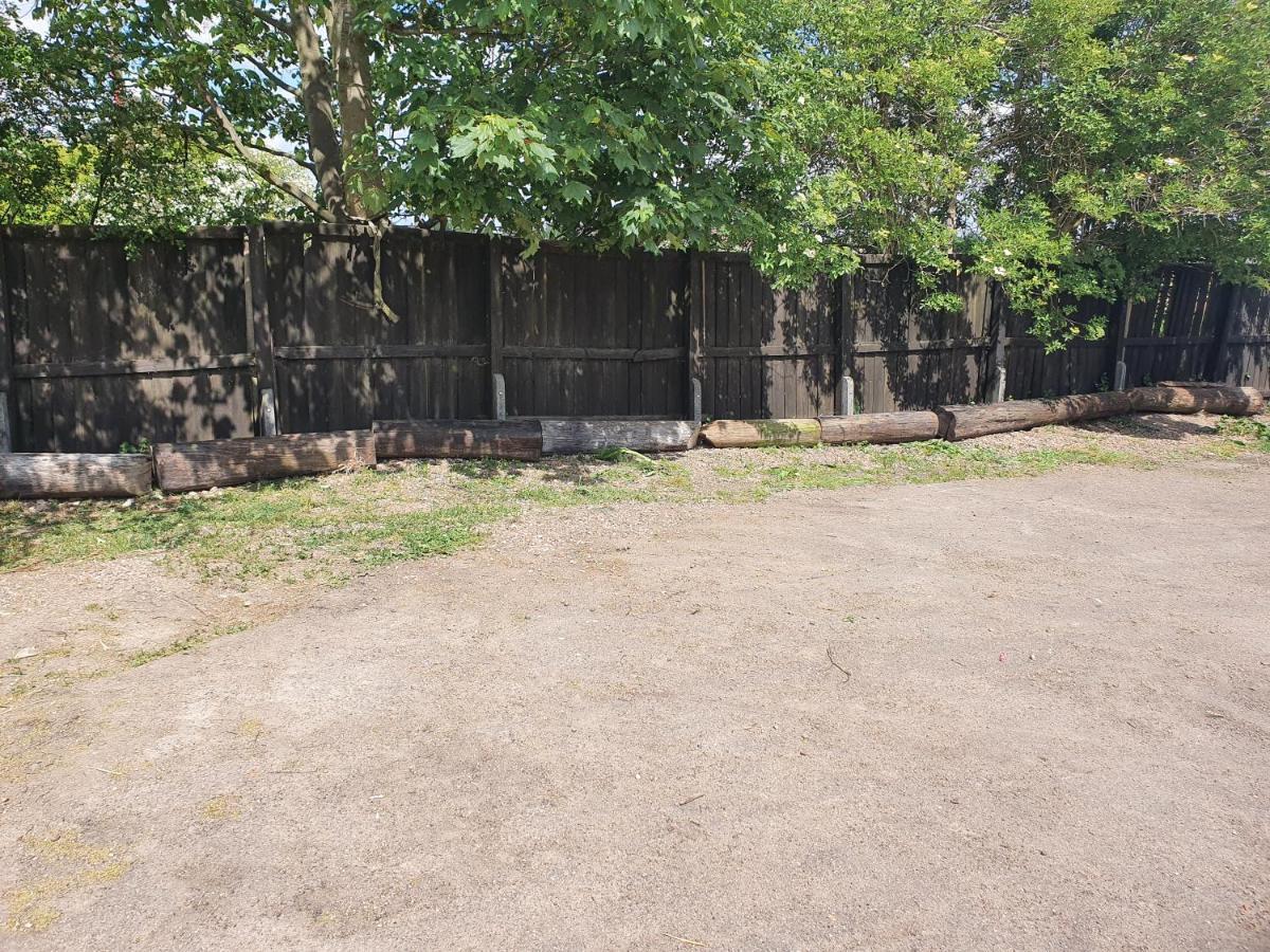 Sherwood Bungalow 3 Bedroom Entire Property Boston Exterior photo