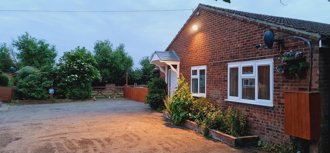 Sherwood Bungalow 3 Bedroom Entire Property Boston Exterior photo